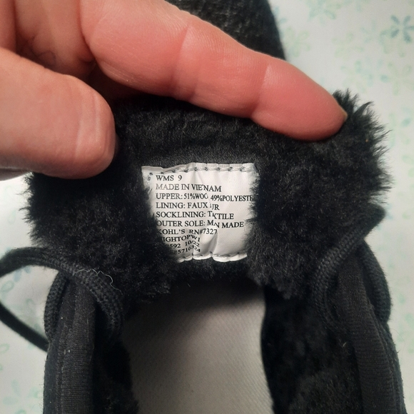 Black Shoe/Bootie Size 9 - Picture 3 of 5